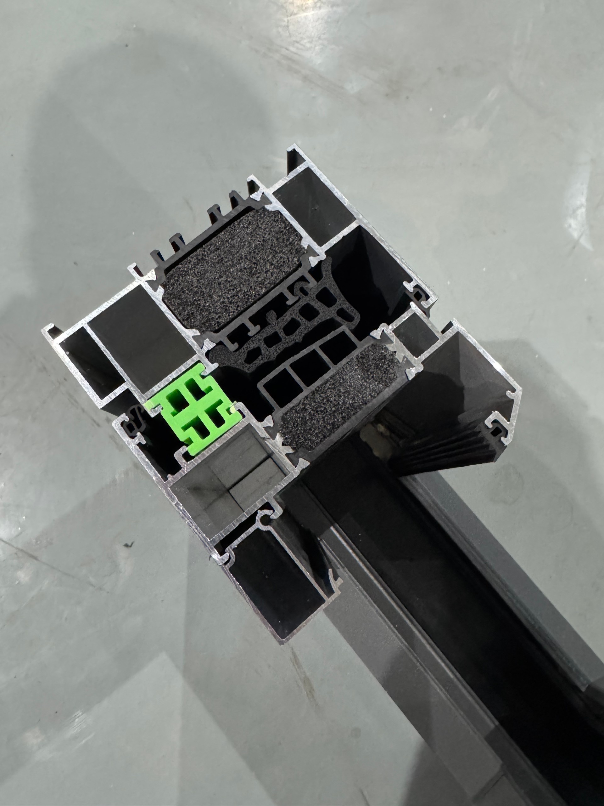 Wall thickness selection for the FG110F double inward-opening thermal break window: is thicker always better?