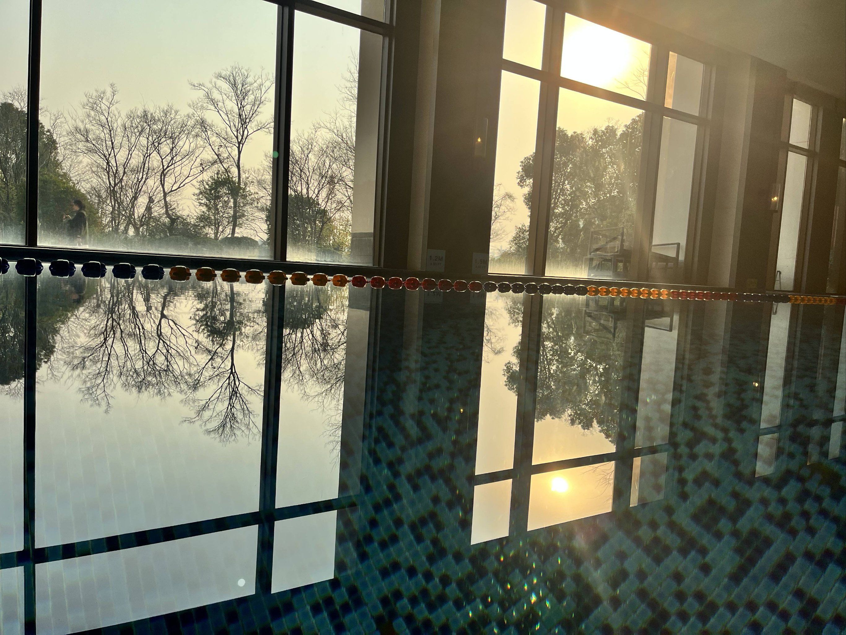 What questions should be asked to suppliers when communicating about the procurement of 90 Series thickened single-opening aluminum alloy windows?