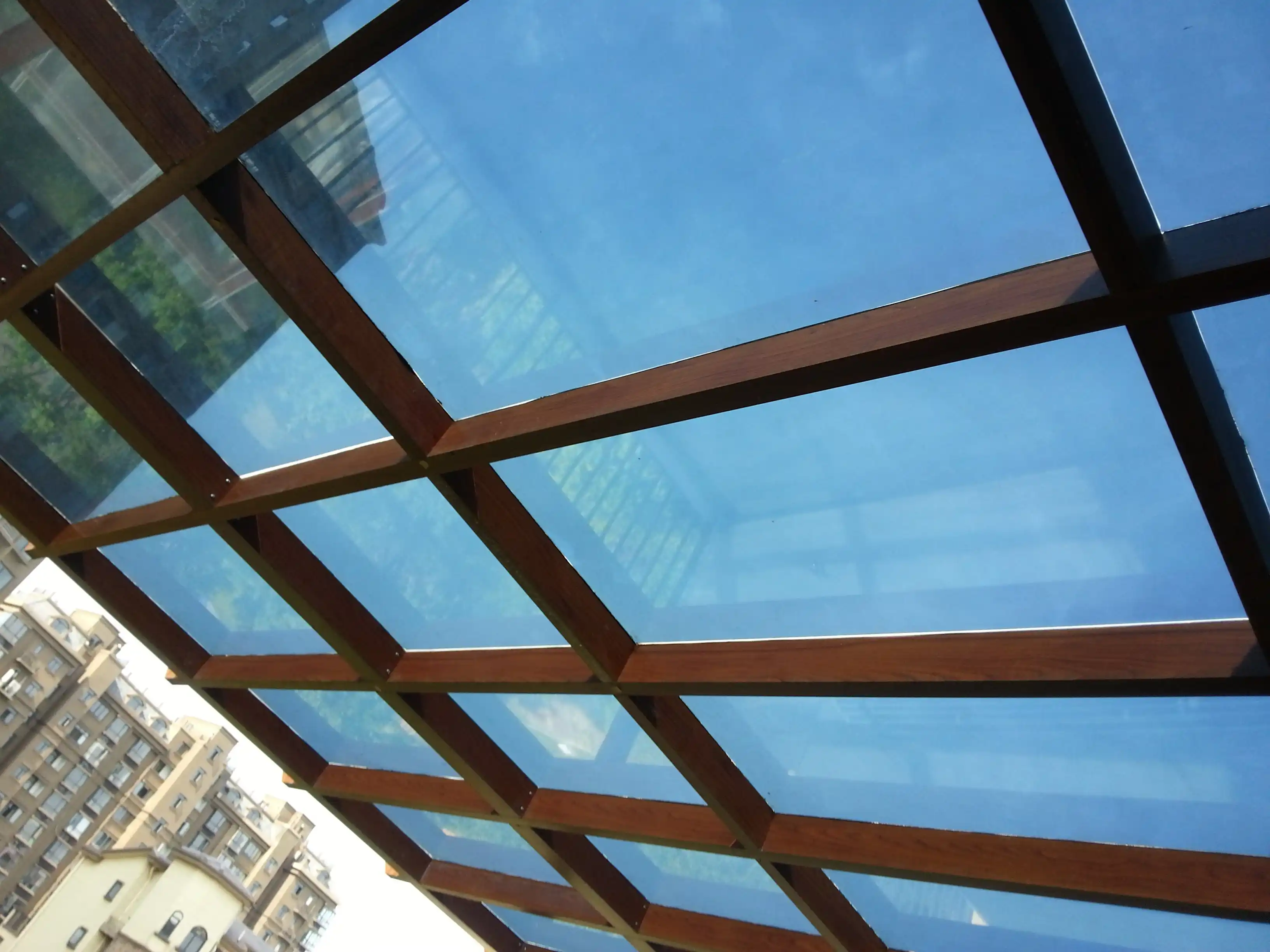 80 Series thickened single-leaf aluminum alloy window wall thickness selection: Is 1.8mm sufficient? When is a thicker one needed?