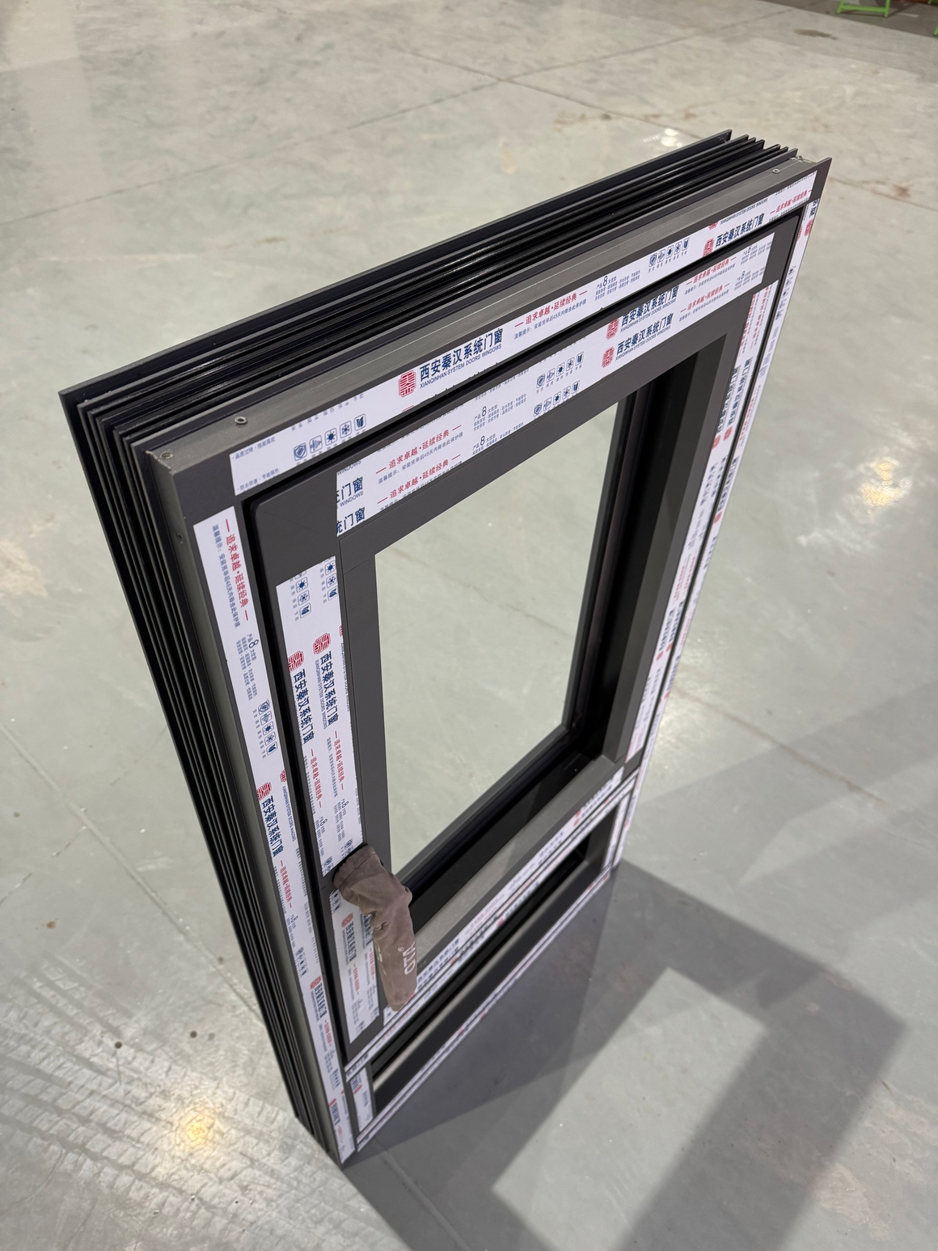 Differences in selection between residential and engineering projects: How does the 80 Series single casement window adapt?